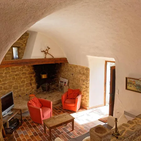 Charming With Garden Holiday home *