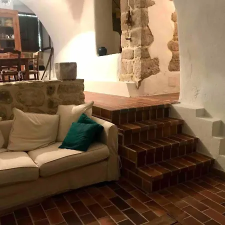 Charming With Garden Holiday home *