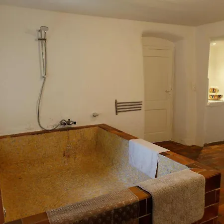 Charming With Garden Saint-Genest-de-Bauzon