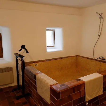 Holiday home Charming With Garden Saint-Genest-de-Bauzon
